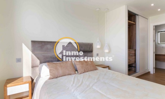 Obra nueva - Chalet independiente - Rojales