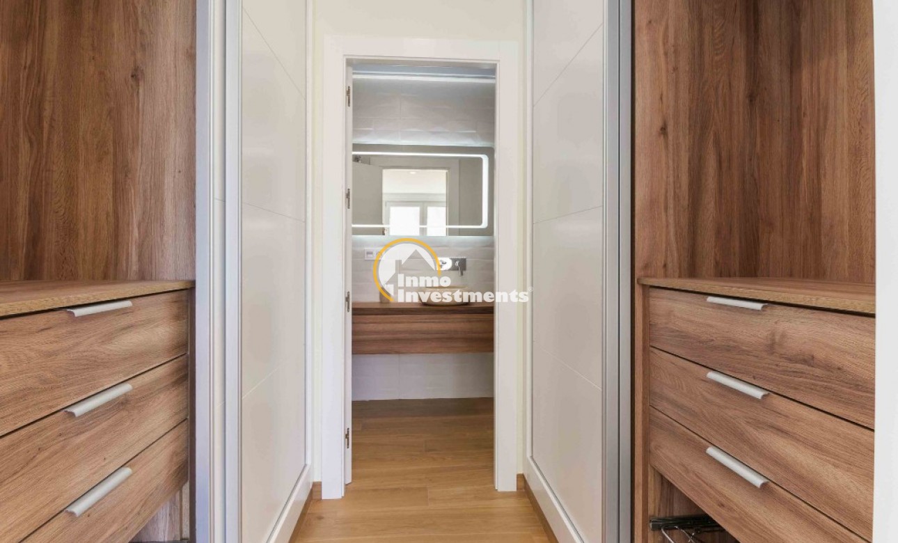 Obra nueva - Chalet independiente - Rojales