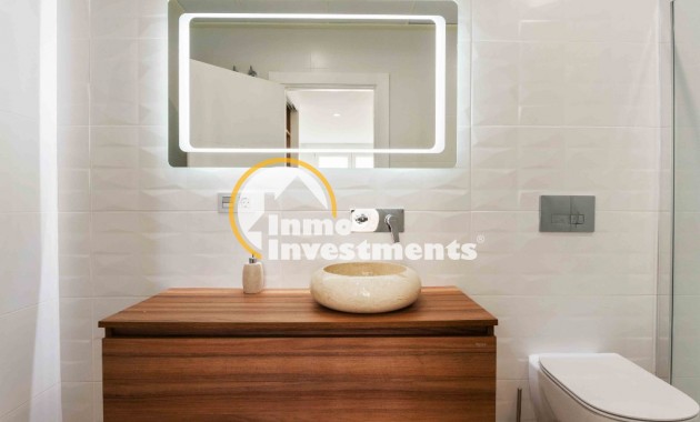 Obra nueva - Chalet independiente - Rojales