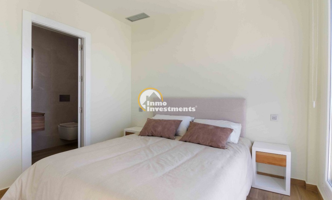 Obra nueva - Chalet independiente - Rojales