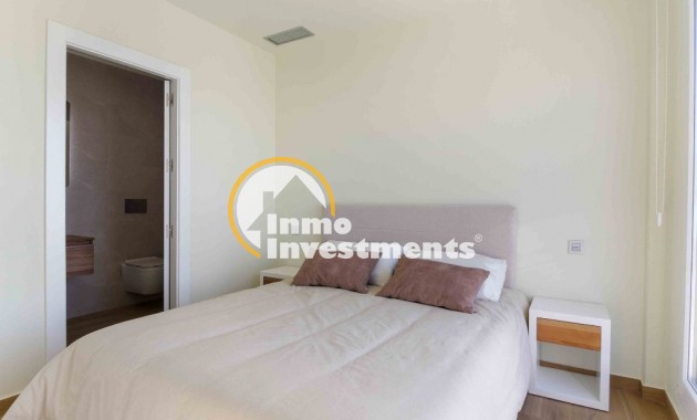 Obra nueva - Chalet independiente - Rojales