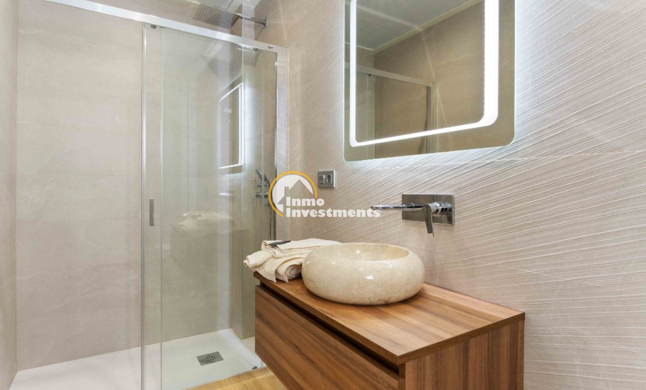 Obra nueva - Chalet independiente - Rojales