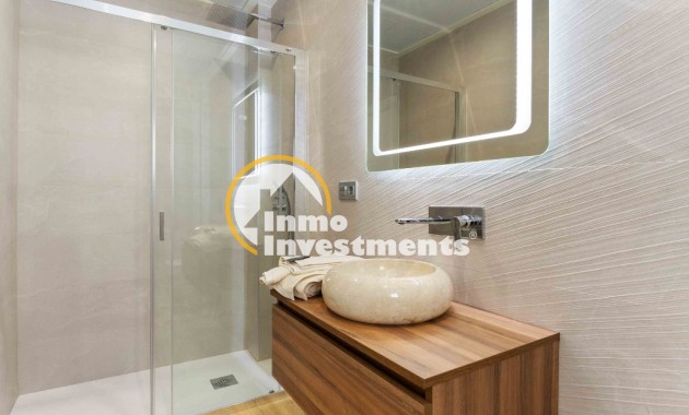 Obra nueva - Chalet independiente - Rojales