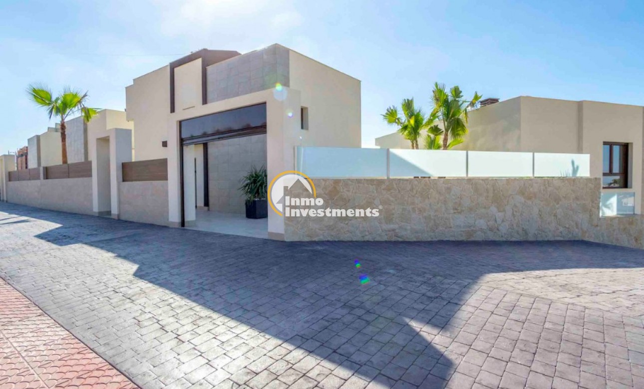 Obra nueva - Chalet independiente - Rojales