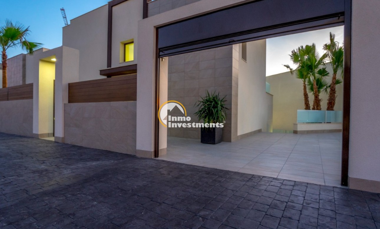 Obra nueva - Chalet independiente - Rojales