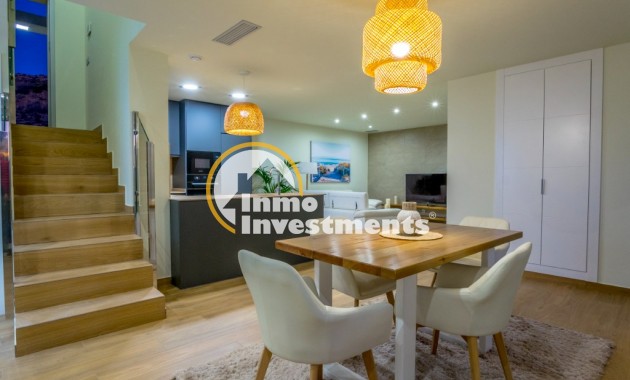 Obra nueva - Chalet independiente - Rojales