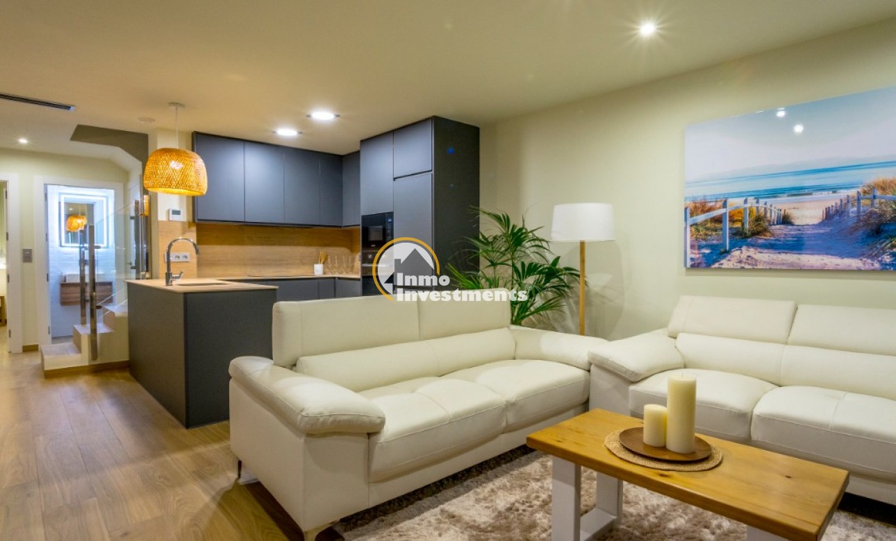 Obra nueva - Chalet independiente - Rojales