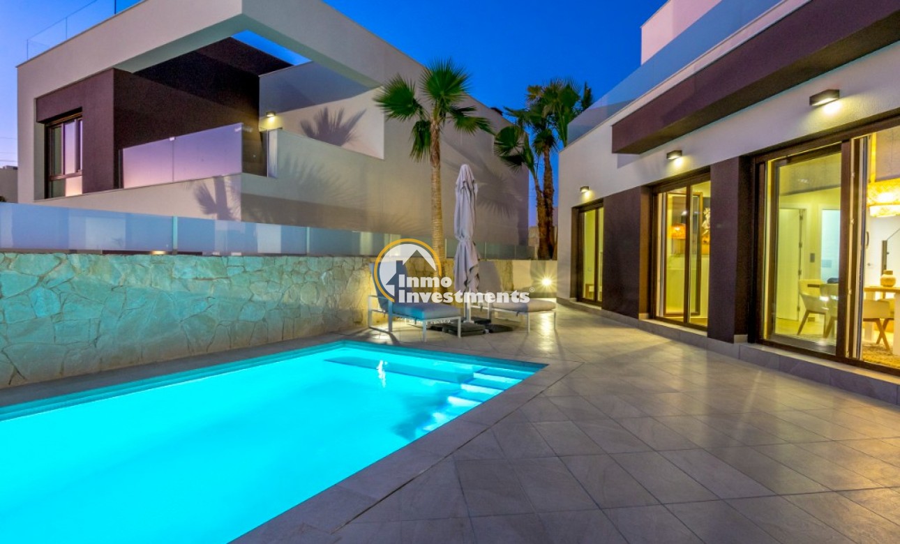 Obra nueva - Chalet independiente - Rojales