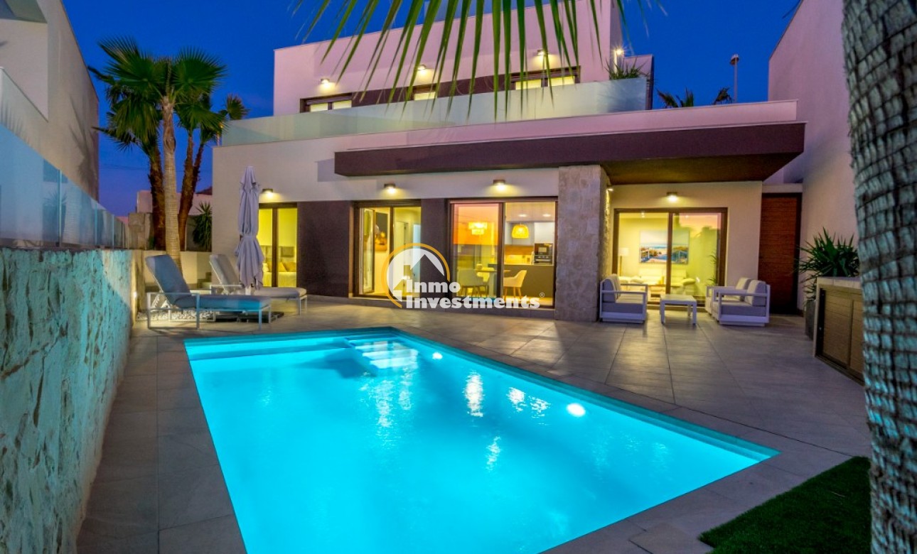 Obra nueva - Chalet independiente - Rojales