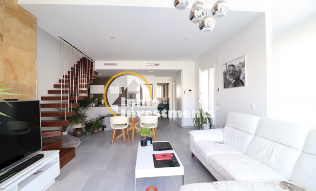 Resale - Villa - Cabo Roig