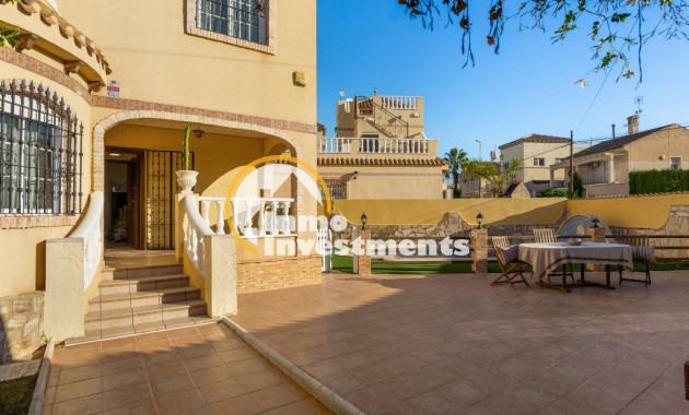 Resale - Villa - Orihuela Costa - La Florida