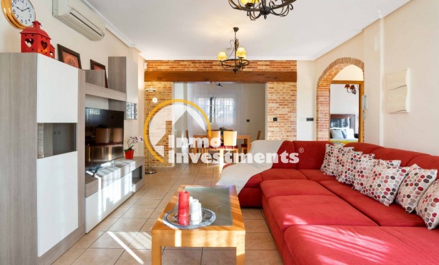 Resale - Villa - Orihuela Costa - La Florida