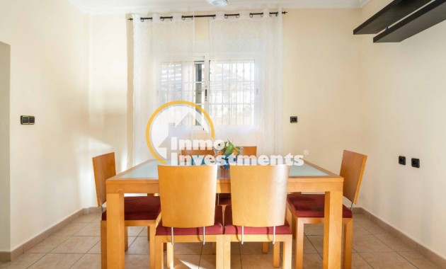 Resale - Villa - Orihuela Costa - La Florida