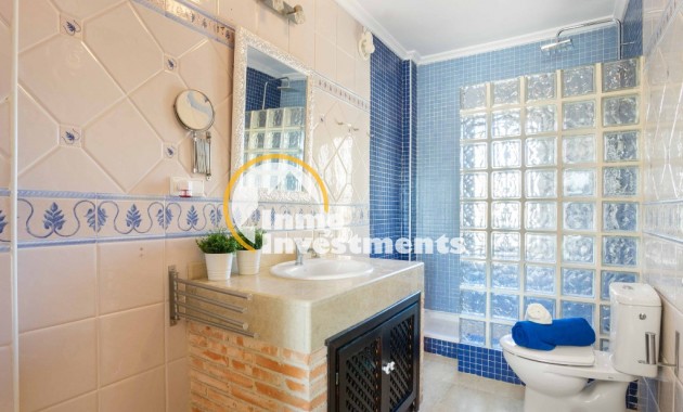 Resale - Villa - Orihuela Costa - La Florida