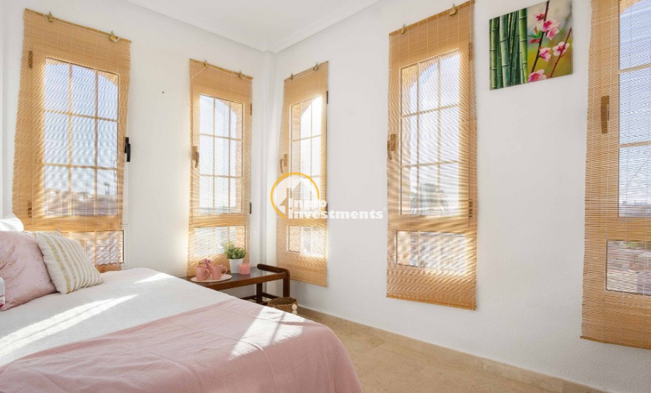 Resale - Villa - Orihuela Costa - La Florida