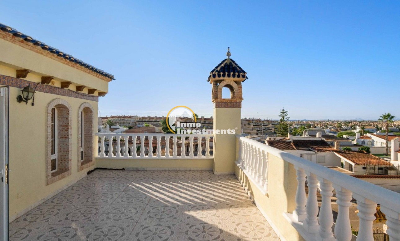 Resale - Villa - Orihuela Costa - La Florida