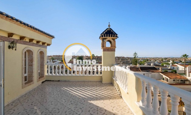 Resale - Villa - Orihuela Costa - La Florida