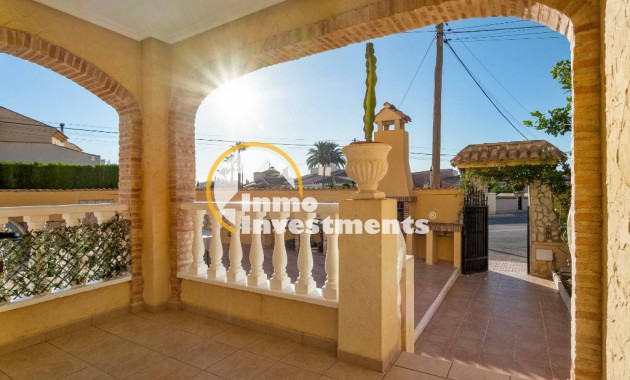 Resale - Villa - Orihuela Costa - La Florida