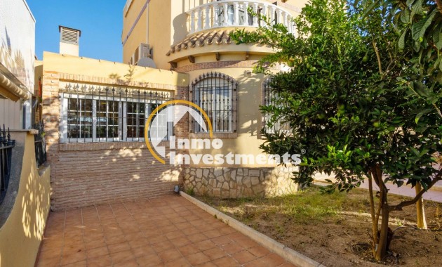 Resale - Villa - Orihuela Costa - La Florida