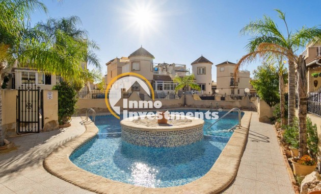 Resale - Villa - Orihuela Costa - La Florida