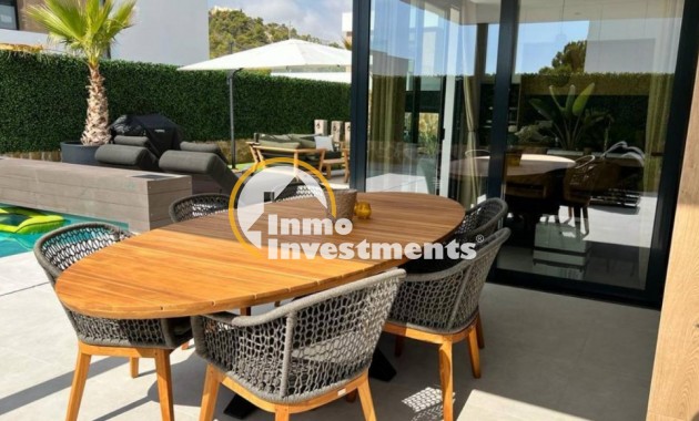 Reventa - Chalet independiente - Finestrat