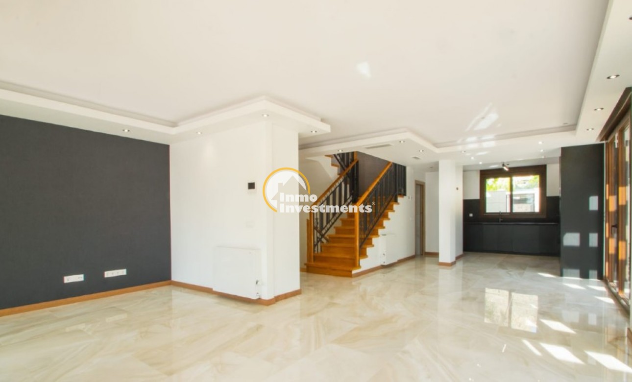 Obra nueva - Chalet independiente - Finestrat