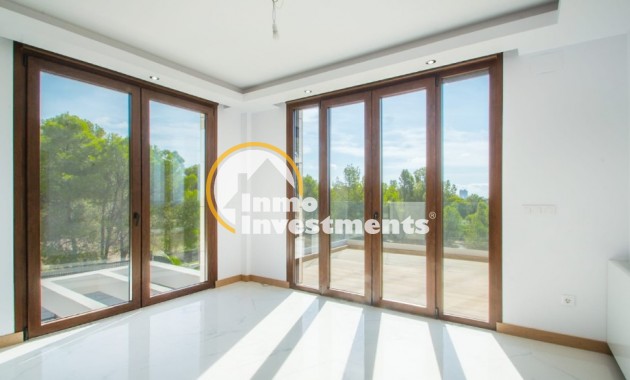 Obra nueva - Chalet independiente - Finestrat