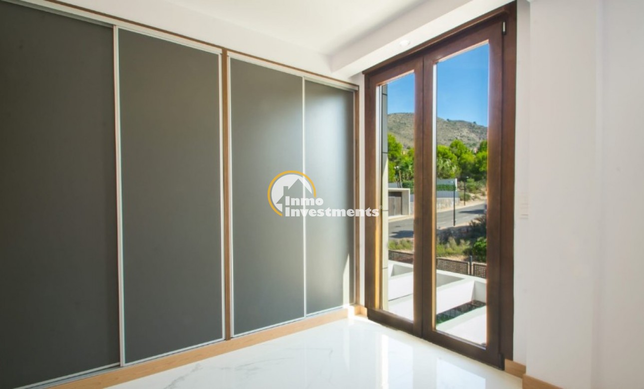 Obra nueva - Chalet independiente - Finestrat