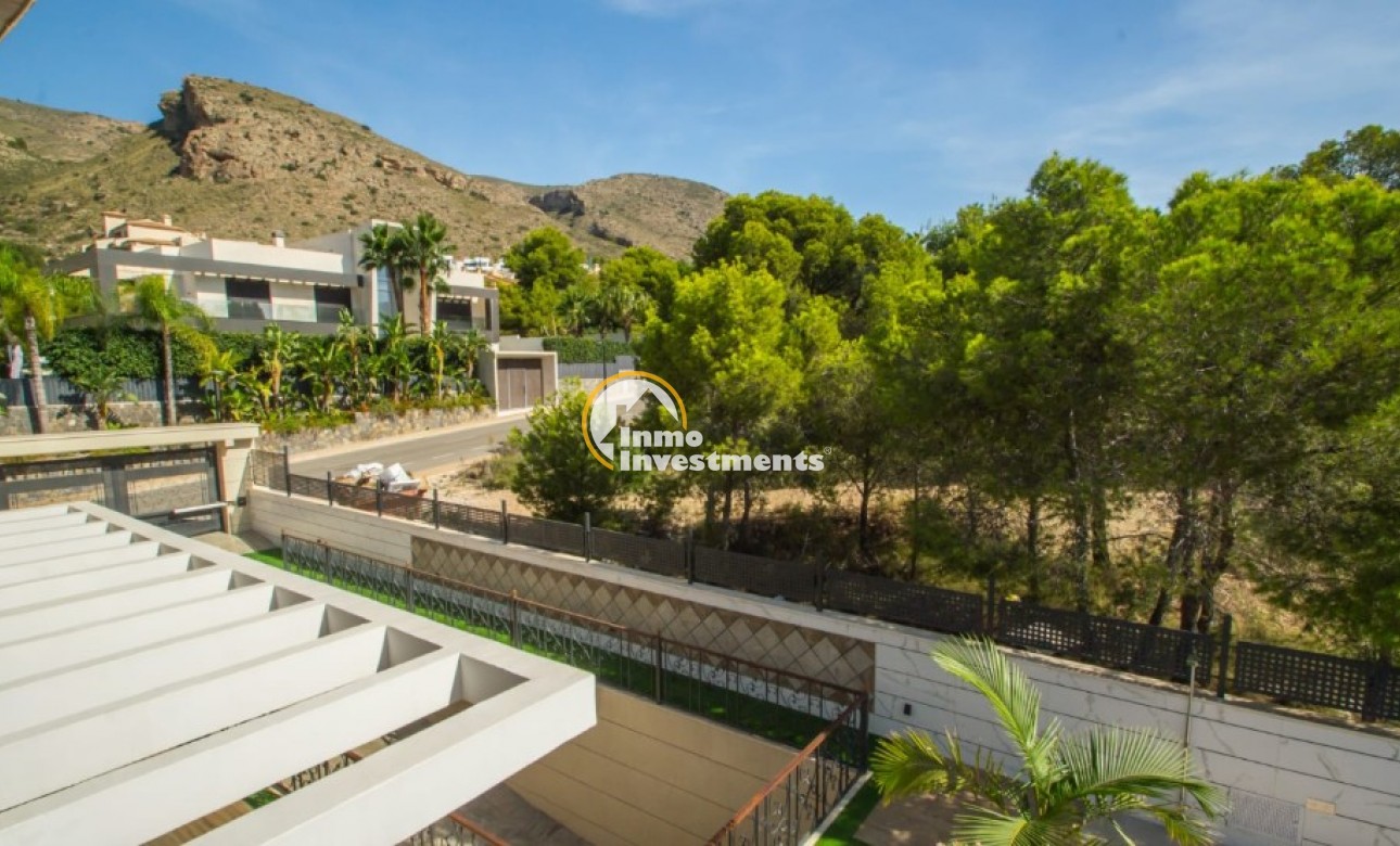 Obra nueva - Chalet independiente - Finestrat