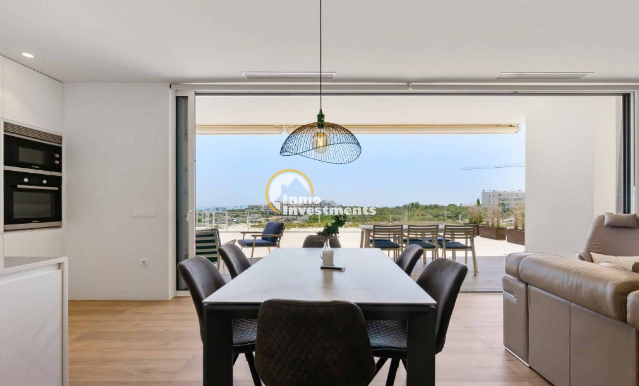 Resale - Apartment - Las Colinas - Las Colinas Golf