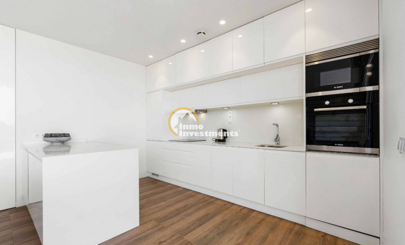 Resale - Apartment - Las Colinas - Las Colinas Golf