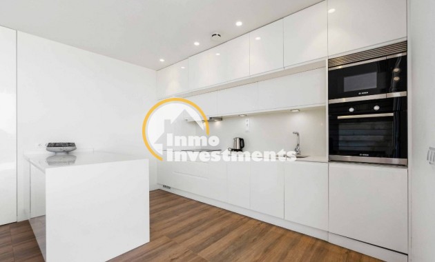 Resale - Apartment - Las Colinas - Las Colinas Golf