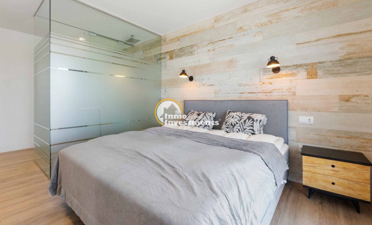 Resale - Apartment - Las Colinas - Las Colinas Golf