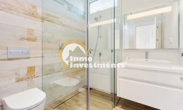 Resale - Apartment - Las Colinas - Las Colinas Golf