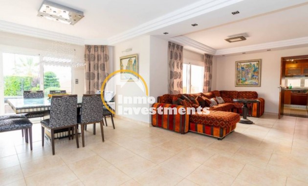 Resale - Villa - Torrevieja - Aguas Nuevas