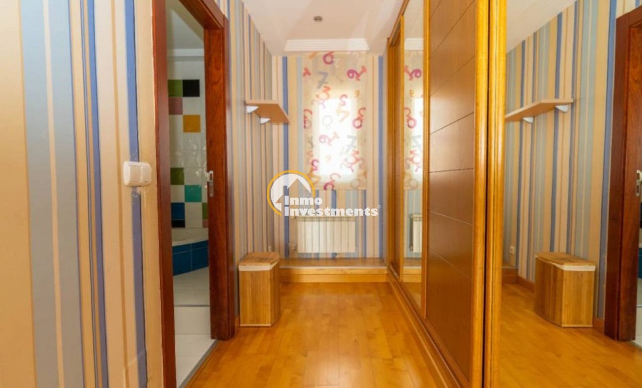 Resale - Villa - Torrevieja - Aguas Nuevas