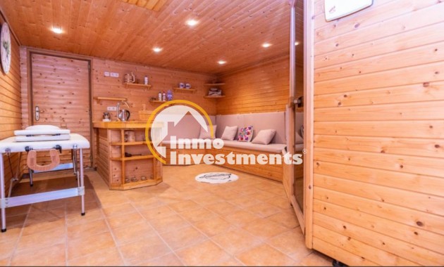 Resale - Villa - Torrevieja - Aguas Nuevas