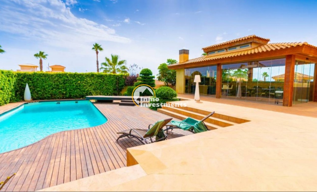 Resale - Villa - Torrevieja - Aguas Nuevas