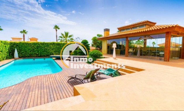 Resale - Villa - Torrevieja - Aguas Nuevas