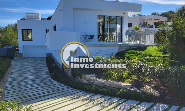 Resale - Villa - Las Colinas - Las Colinas Golf