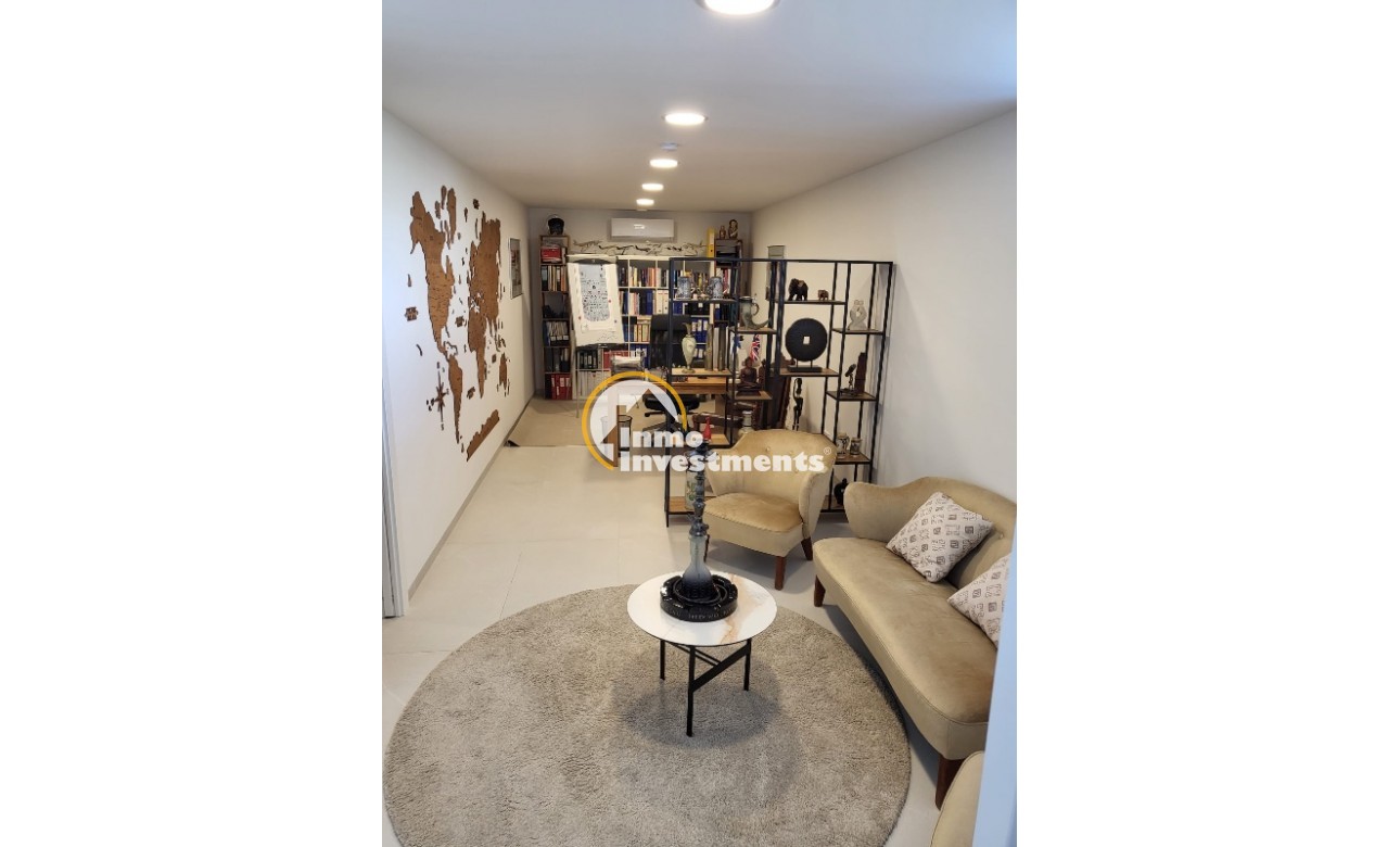 Resale - Villa - Las Colinas - Las Colinas Golf