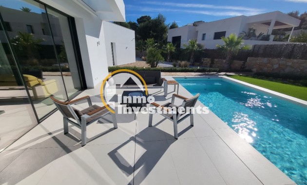 Resale - Villa - Las Colinas - Las Colinas Golf