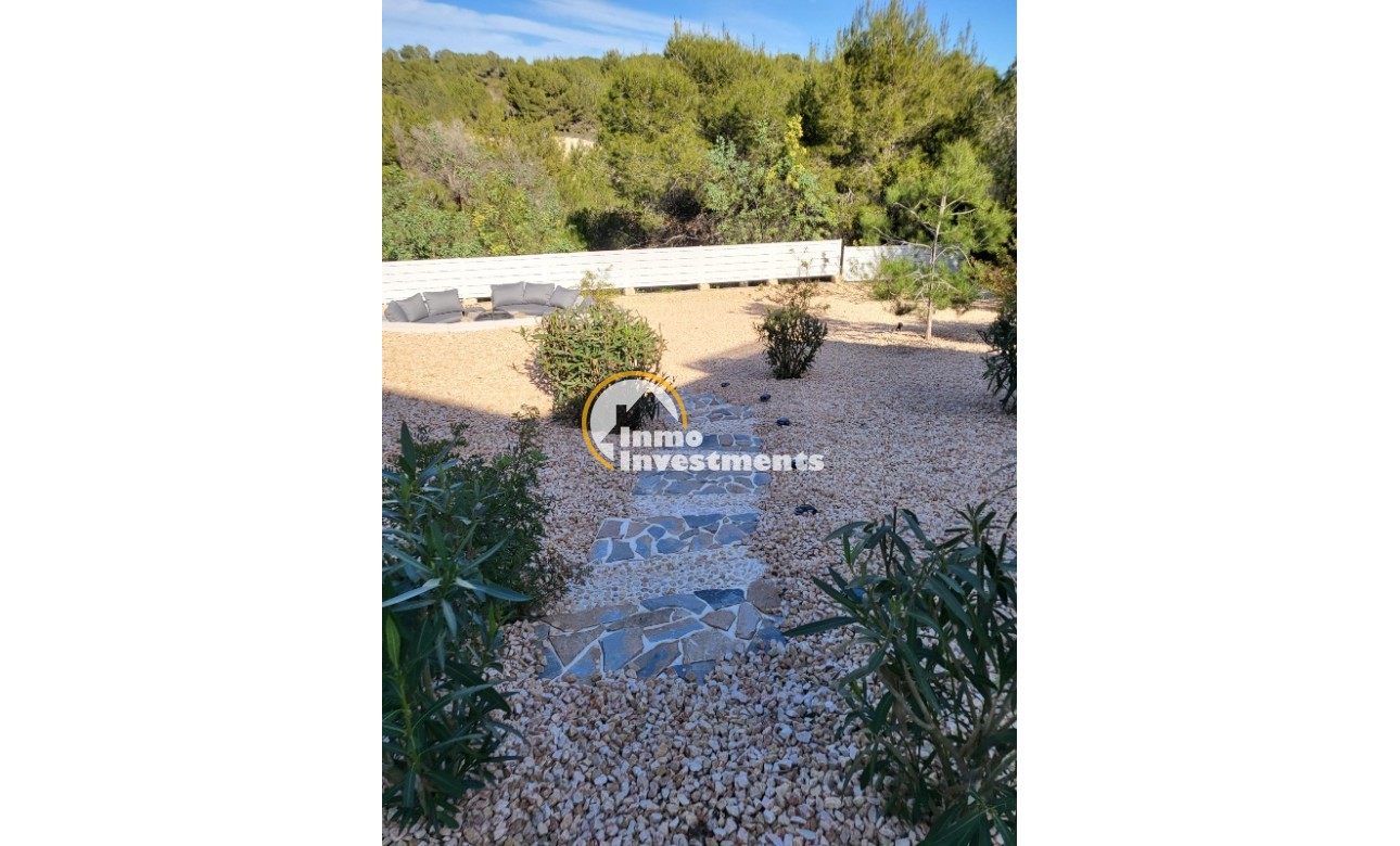 Resale - Villa - Las Colinas - Las Colinas Golf