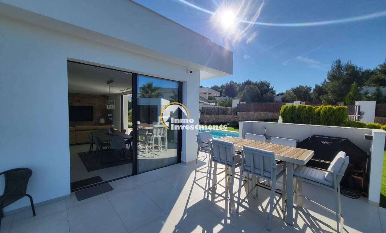 Resale - Villa - Las Colinas - Las Colinas Golf
