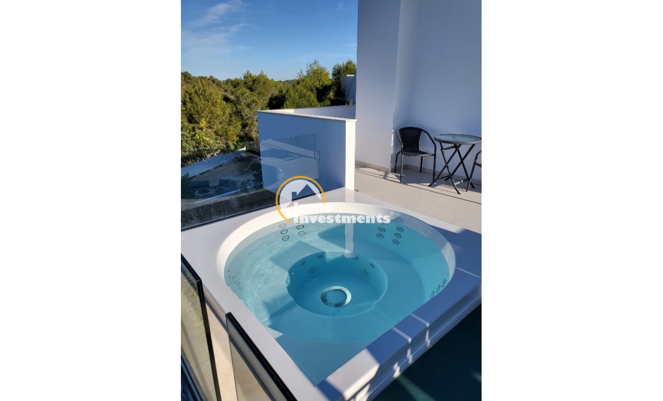 Resale - Villa - Las Colinas - Las Colinas Golf