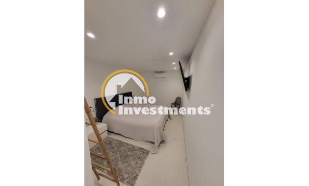 Resale - Villa - Las Colinas - Las Colinas Golf