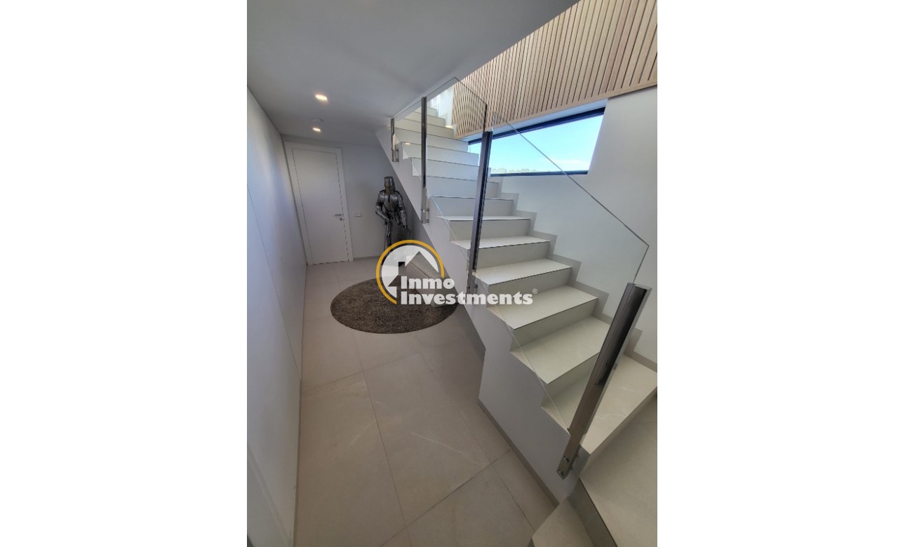 Resale - Villa - Las Colinas - Las Colinas Golf