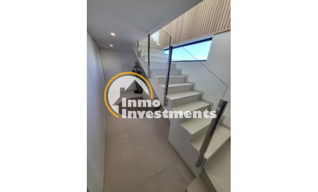 Resale - Villa - Las Colinas - Las Colinas Golf