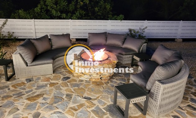 Resale - Villa - Las Colinas - Las Colinas Golf