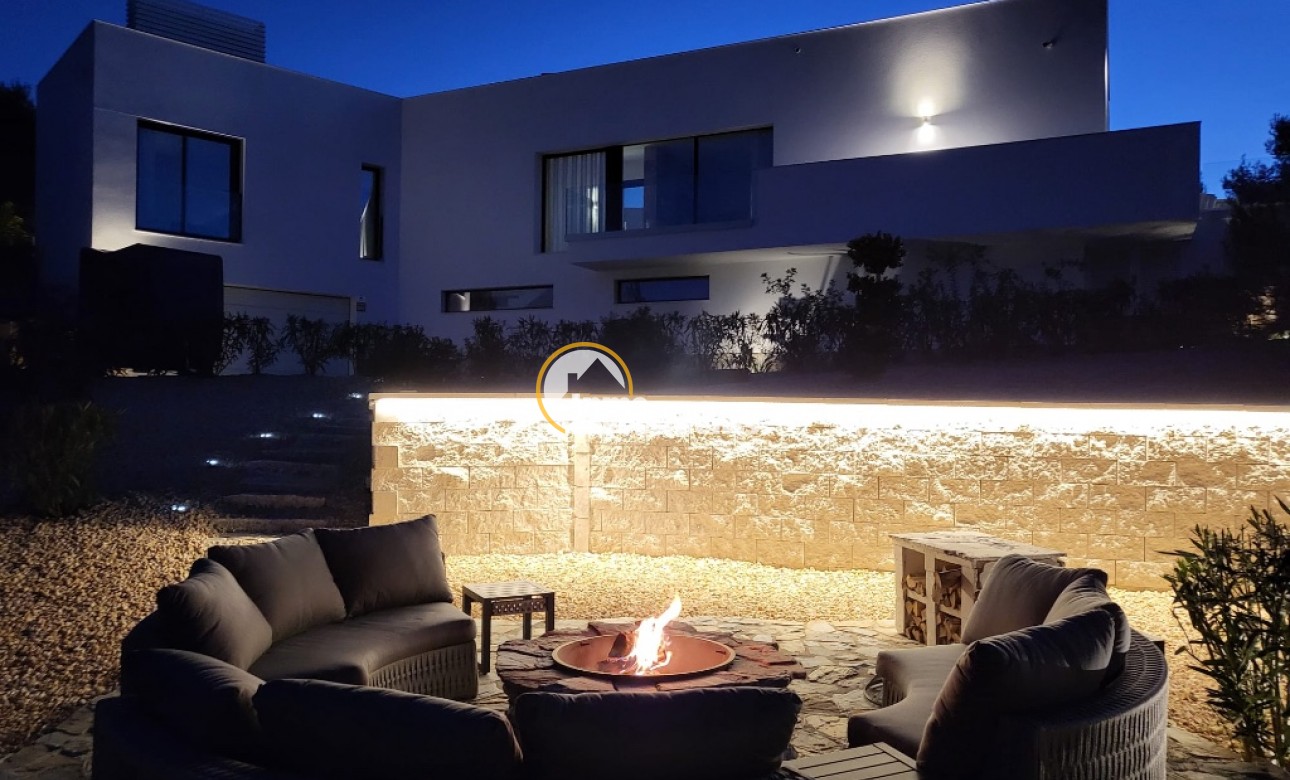 Resale - Villa - Las Colinas - Las Colinas Golf